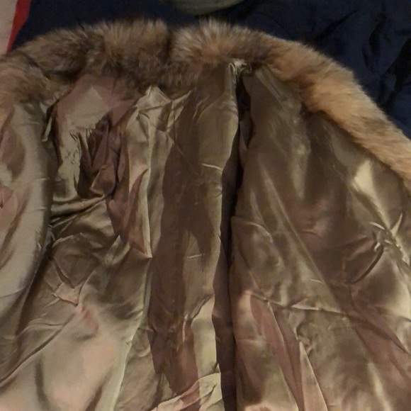 Fur Coat - Picture 3 of 3